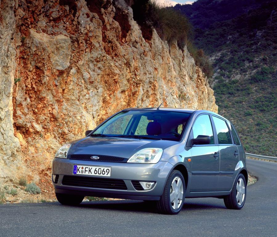  Ford Fiesta 2003 года  (фото 21 из 142)
